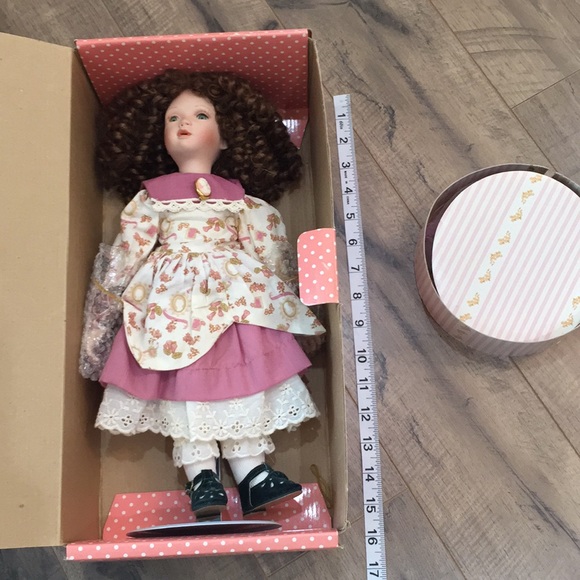 Toy - Picture 3 of 16